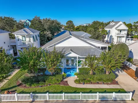 4497 Clipper Cv, Destin, FL 32541