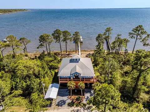 51 Alden Ln, Freeport, FL 32439