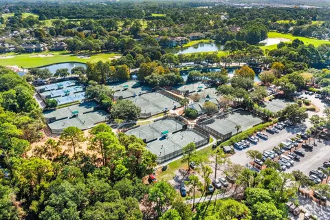 View/Area - 1976 Baytowne Loop, Miramar Beach, FL 32550 photo 2 of 8