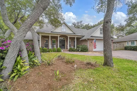 1310 Limestone Creek Cv, Niceville, FL 32578