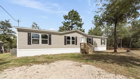 188 Pinetree Ln, Defuniak Springs, FL 32433