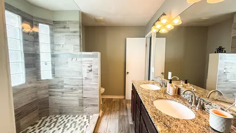 1394 Sound Retreat Dr, Navarre, FL 32566