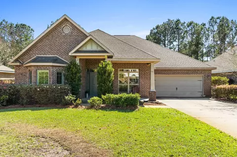 43 Secret St, Freeport, FL 32439