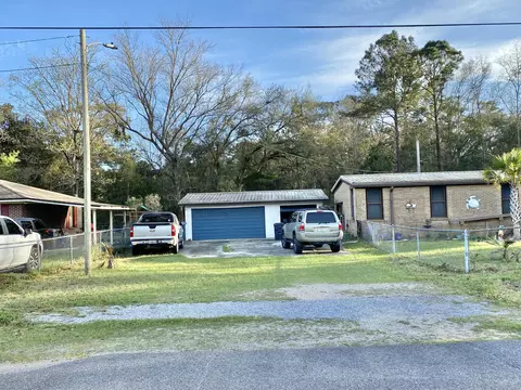 46 Andy Dr, Freeport, FL 32439 photo 9