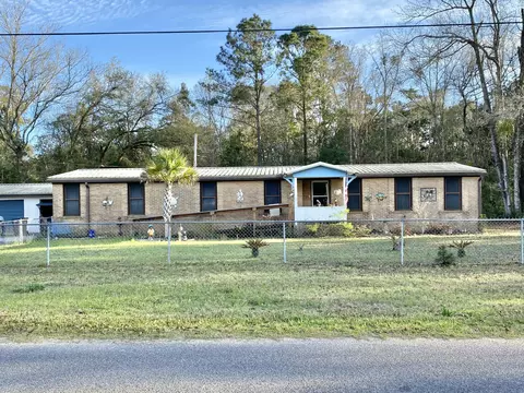 46 Andy Dr, Freeport, FL 32439
