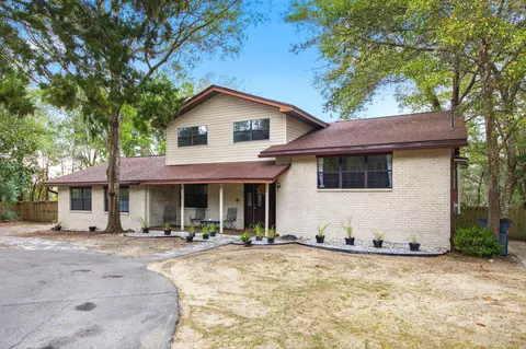 336 Virginia Ave, Valparaiso, FL 32580