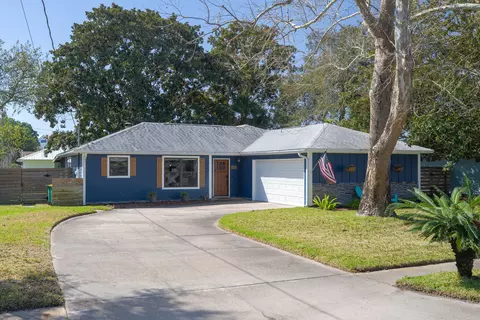 301 Primrose Cir, Destin, FL 32541