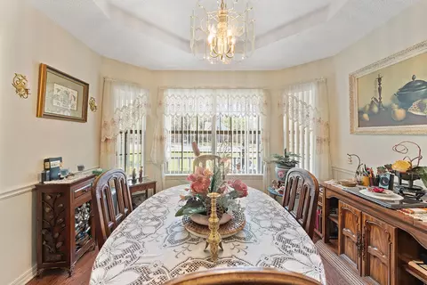 Dining - 4559 Scarlet Dr, Crestview, FL 32539 photo 2 of 3