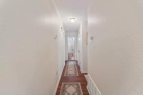 Entry Way - 4559 Scarlet Dr, Crestview, FL 32539 photo 1 of 1