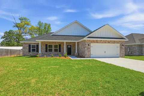 2801 Blackbird Ct, Crestview, FL 32539