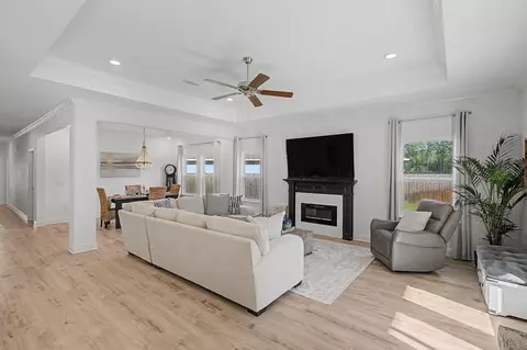 Living - 48 Hammock Cir, Freeport, FL 32439 photo 1 of 3