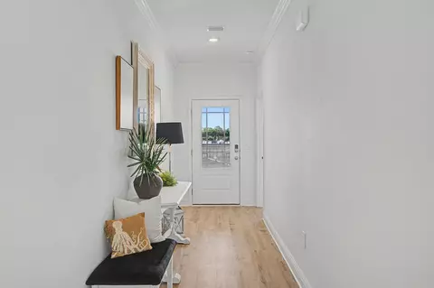 Entry Way - 48 Hammock Cir, Freeport, FL 32439 photo 5 of 5