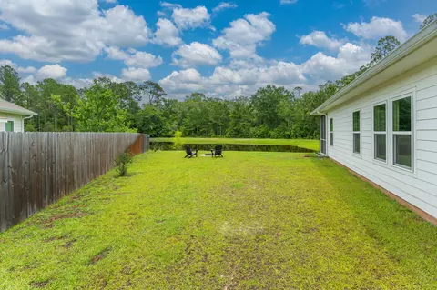 Exterior - 48 Hammock Cir, Freeport, FL 32439 photo 9 of 14