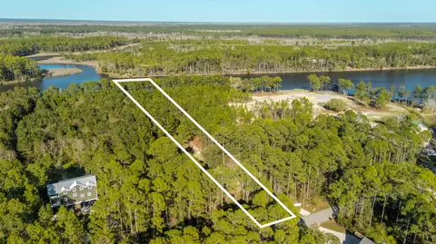 288 Eve Cir, Point Washington, FL 32459