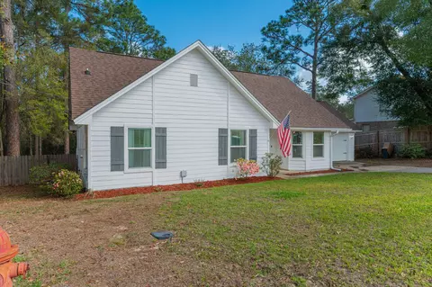 Exterior - 2751 Keats Dr, Crestview, FL 32539 photo 3 of 9