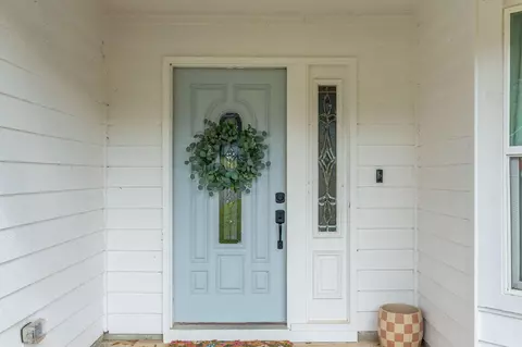 Entry Way - 2751 Keats Dr, Crestview, FL 32539 photo 1 of 6