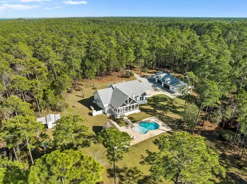 535 N Church St, Santa Rosa Beach, FL 32459