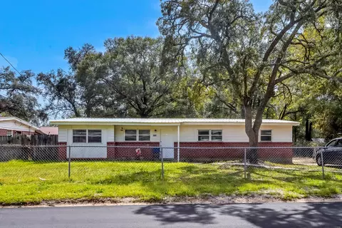 6419 Julia Dr, Milton, FL 32570