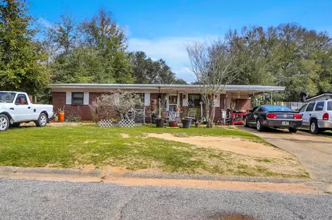 6026 Judy Dr, Milton, FL 32570