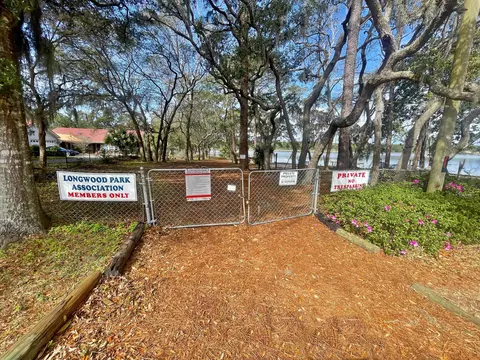 Exterior - 22 Sharilyn Dr, Shalimar, FL 32579 photo 13 of 17