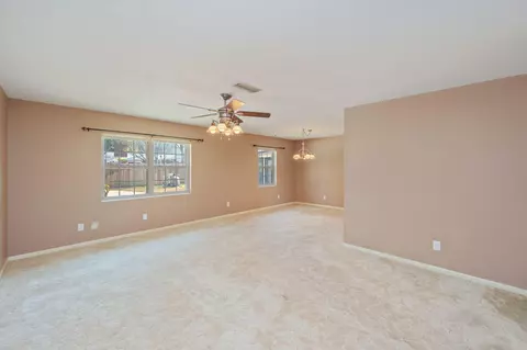 Living - 22 Sharilyn Dr, Shalimar, FL 32579 photo 2 of 4