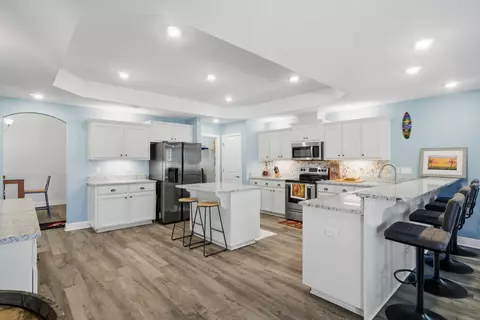6968 Gandy Dr, Navarre, FL 32566