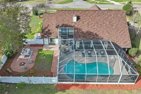 99 W Country Club Dr, Destin, FL 32541