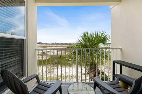 8436 Gulf Blvd UNIT 423, Navarre, FL 32566