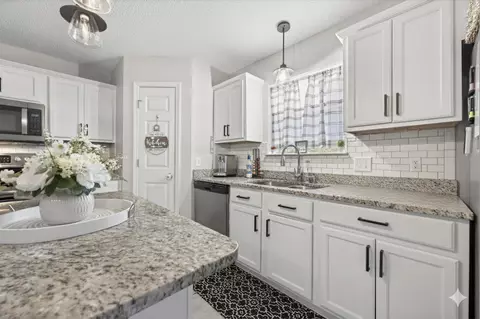 Kitchen - 238 Trish Dr, Crestview, FL 32536 photo 4 of 4