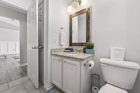 Bath - 238 Trish Dr, Crestview, FL 32536 photo 4 of 5