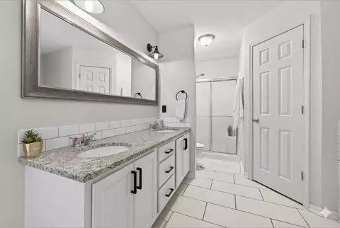 Bath - 238 Trish Dr, Crestview, FL 32536 photo 2 of 5