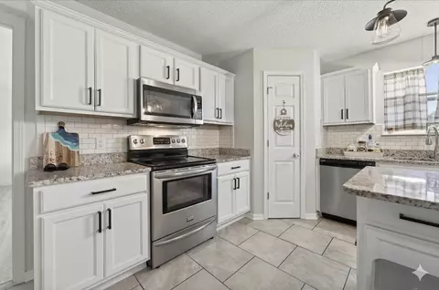 Kitchen - 238 Trish Dr, Crestview, FL 32536 photo 2 of 4