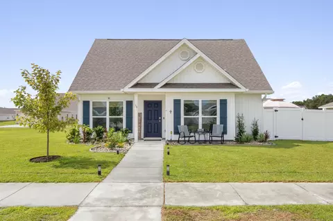38 Silverthorn St, Freeport, FL 32439