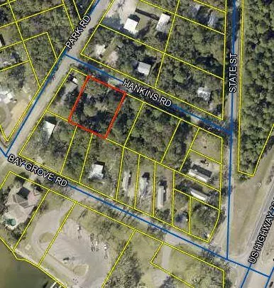 75 Hankins Rd, Freeport, FL 32439