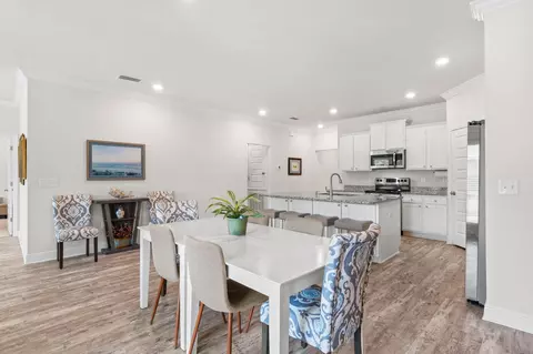 Dining - 93 Dusky Way, Freeport, FL 32439 photo 2 of 2