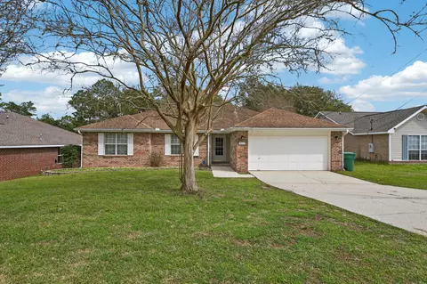 4717 Whitewater Ln, Crestview, FL 32539