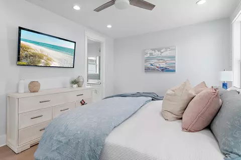Bedroom - 44 E Trigger Trl, Panama City, FL 32461 photo 9 of 9