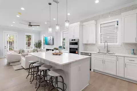 Kitchen - 48 E Trigger Trl, Panama City, FL 32461 photo 2 of 3