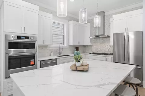 Kitchen - 48 E Trigger Trl, Panama City, FL 32461 photo 1 of 3