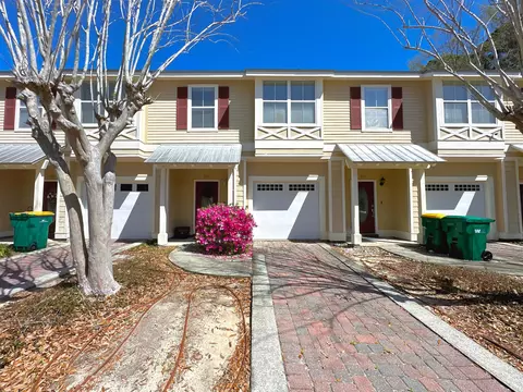 401 Twin Lakes Ln, Destin, FL 32541