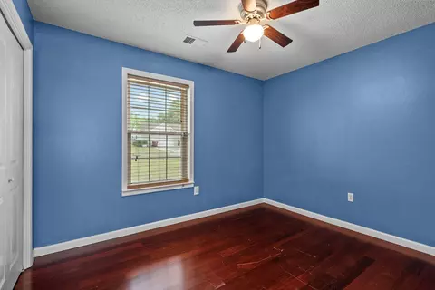 Bedroom - 147 Nicole Ln, Crestview, FL 32539 photo 1 of 5