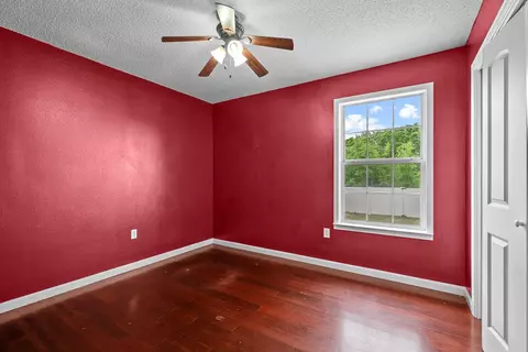 Bedroom - 147 Nicole Ln, Crestview, FL 32539 photo 2 of 5