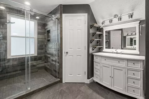 Bath - 147 Nicole Ln, Crestview, FL 32539 photo 5 of 6