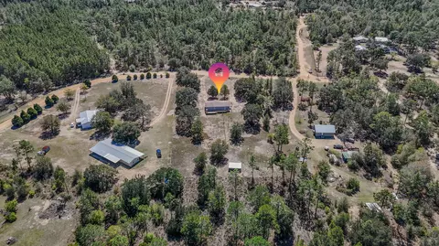 2442 Pinewood Dr, Chipley, FL 32428