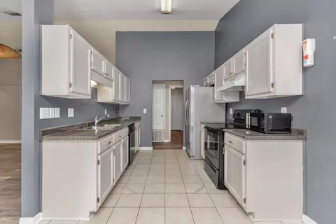 Kitchen - 311 Seattle Slew Ct, Crestview, FL 32539 photo 3 of 3