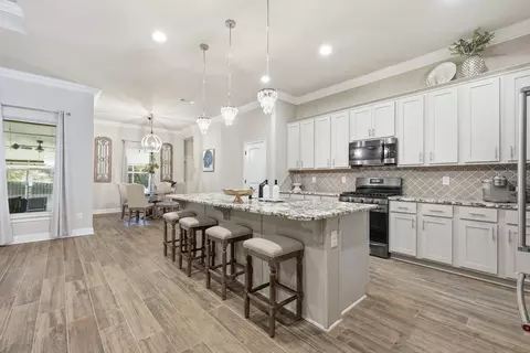 1559 Sawyers Ridge Cv, Cantonment, FL 32533
