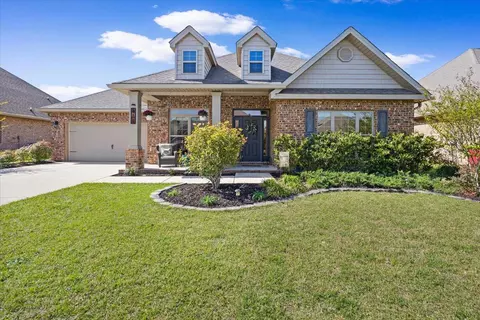 411 Chickadee St, Crestview, FL 32539