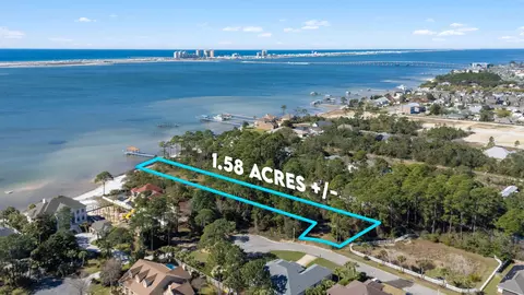 0000 Fontainebleau Ct, Navarre, FL 32566