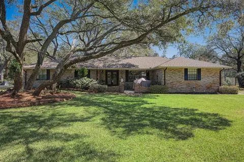 907 Jason Dr, Niceville, FL 32578