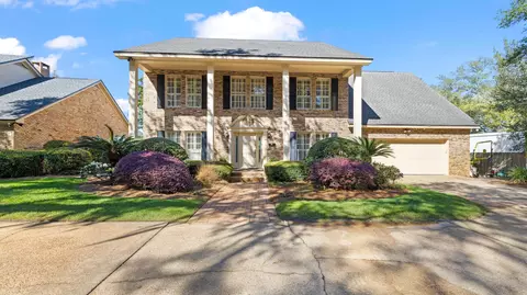 217 Yacht Club Dr, Fort Walton Beach, FL 32548